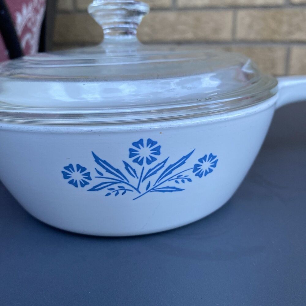 CorningWare P-81-B 1 Pint Casserole Blue Floral Ceramic with Glass Lid - Picture 2 of 7